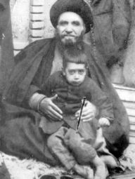 آیت الله سید علی کوه کمری و پسرش
