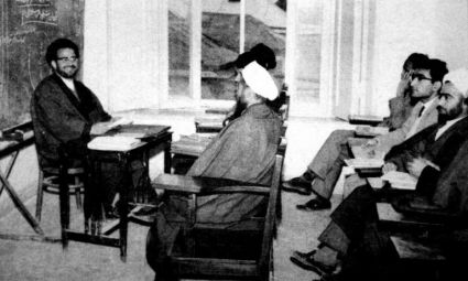 کلاس درس سید جلال الدین میری آشتیانی در دانشکده الهیات مشهد (دهم بهمن ۱۳۴۳)