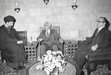 امام موسی صدر به همراه رئیس جمهور و نخست وزیر لبنان
