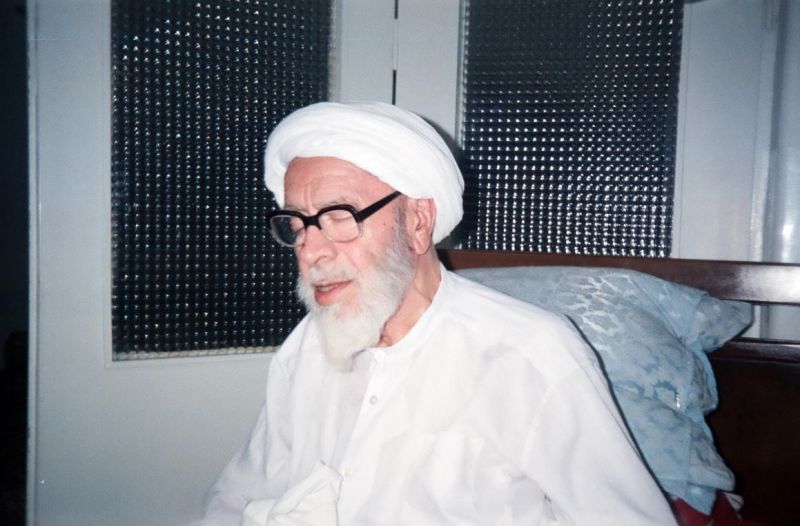 پرونده:میانجی (02).jpg