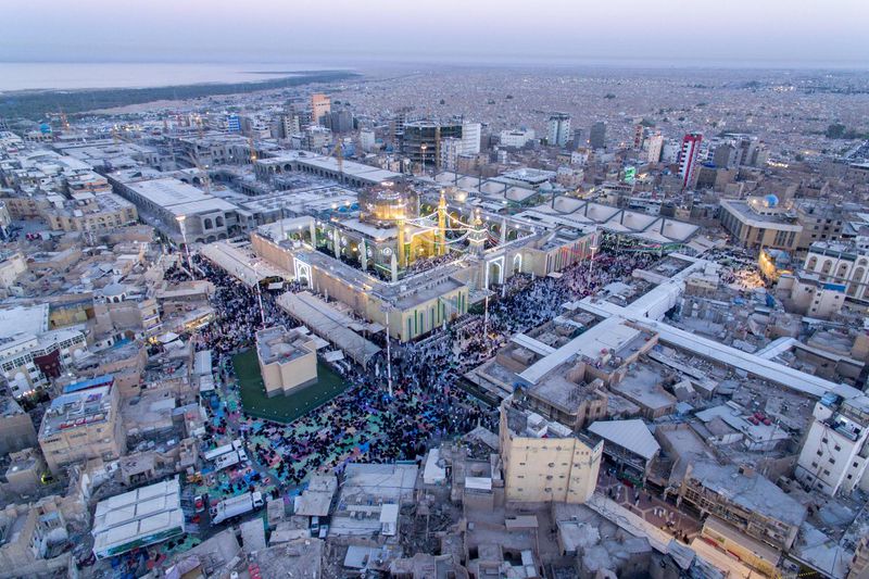 پرونده:Naghaf-haram.jpg