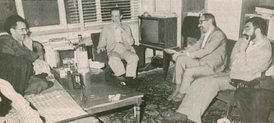از راست: حسن لاهوتی، غلامرضا اعوانی، سید جلال الدین مجتبوی و سید جلال الدین میری آشتیانی